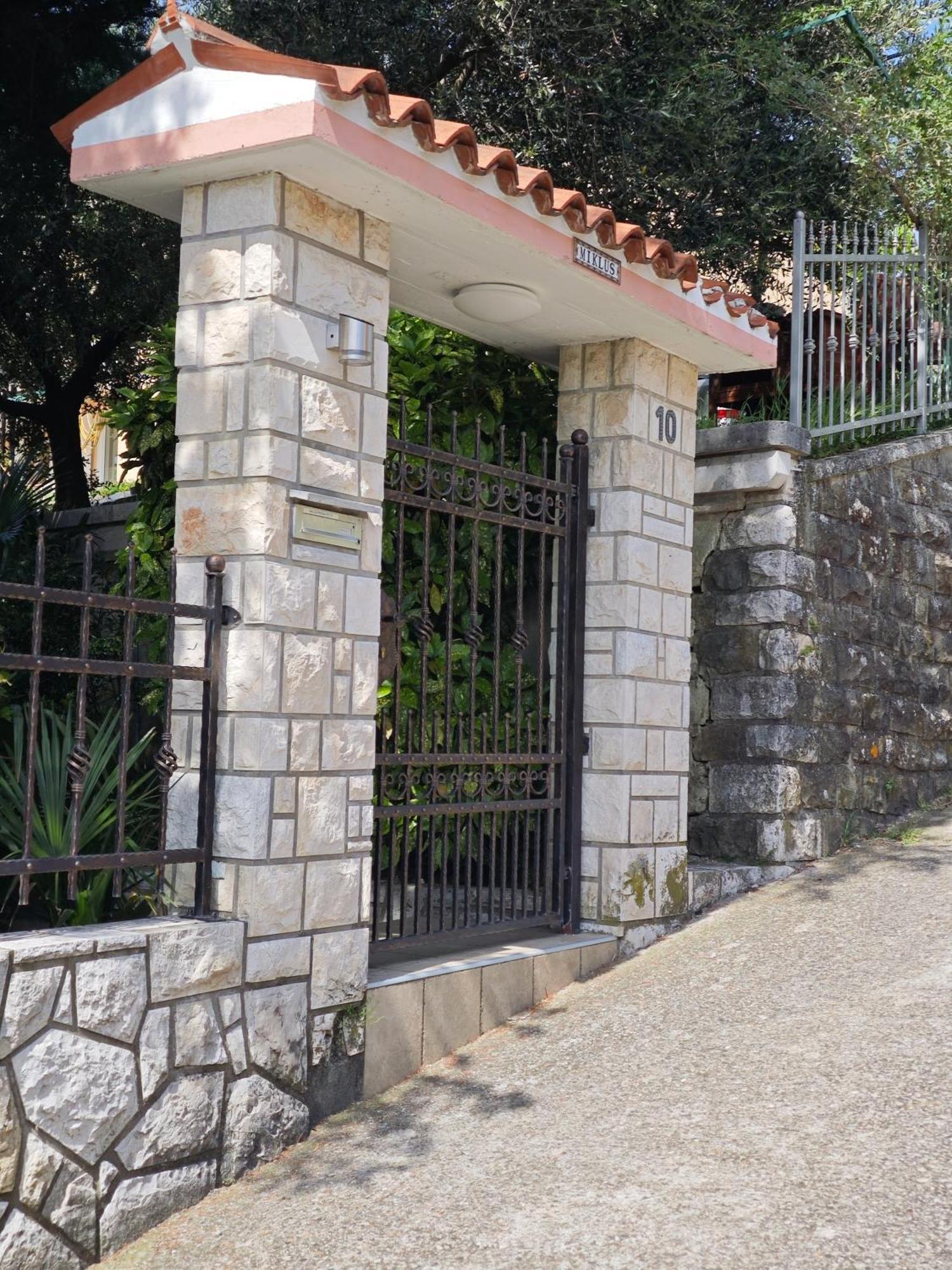 Apartments Miklus 波尔托罗 外观 照片