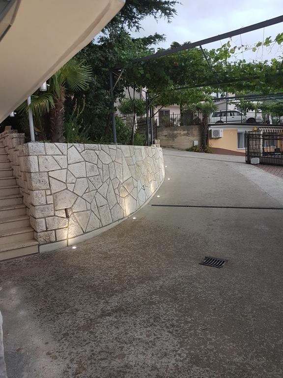 Apartments Miklus 波尔托罗 外观 照片